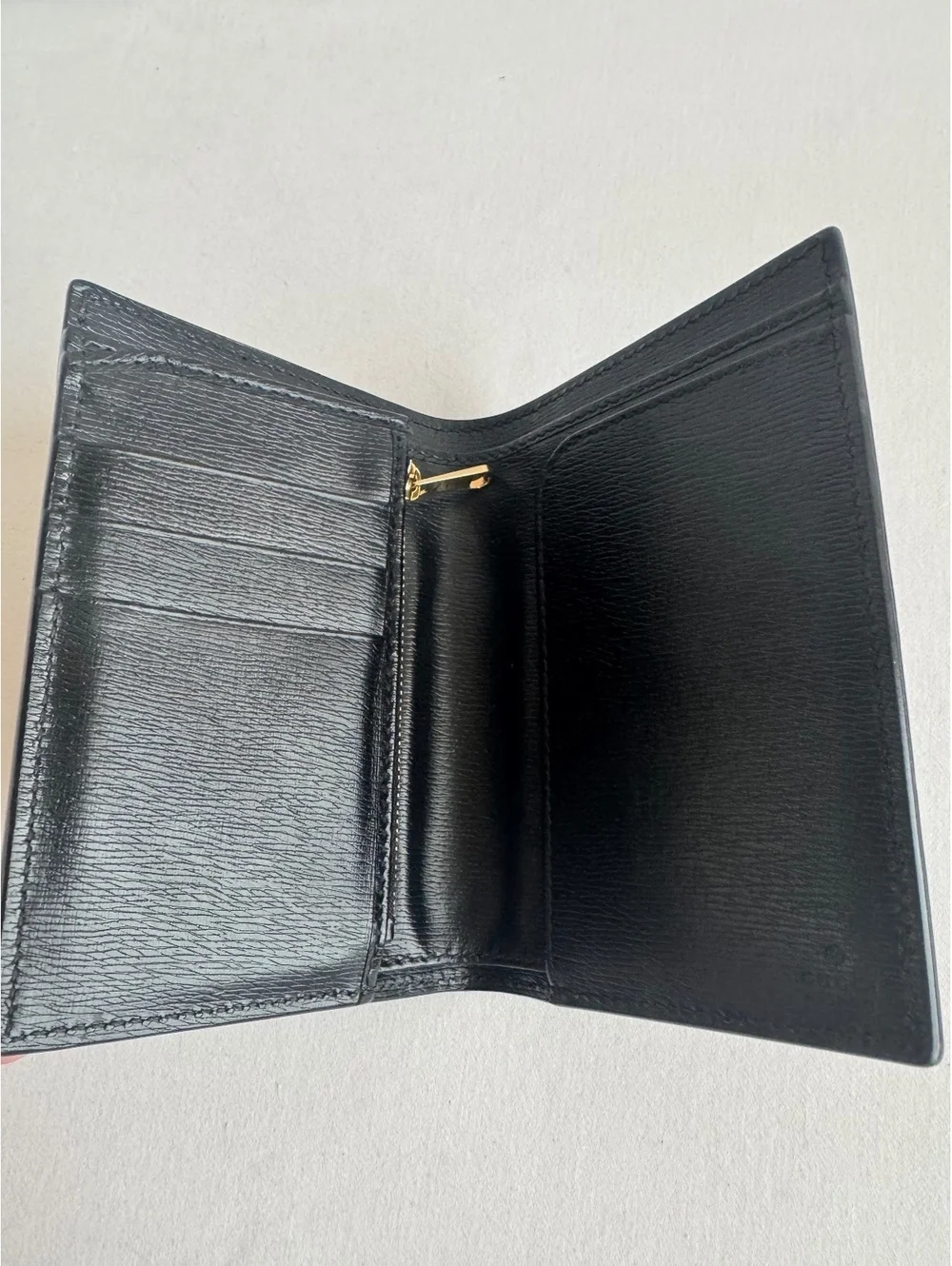 Gucci Black Leather Passport Cover Wallet Gold Logo Made in Italy
